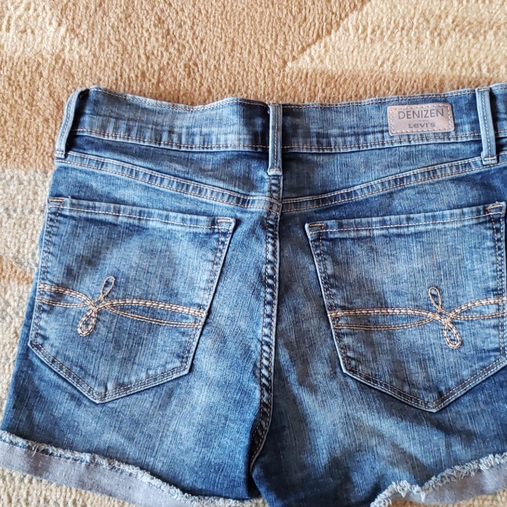 Levi jean shorts